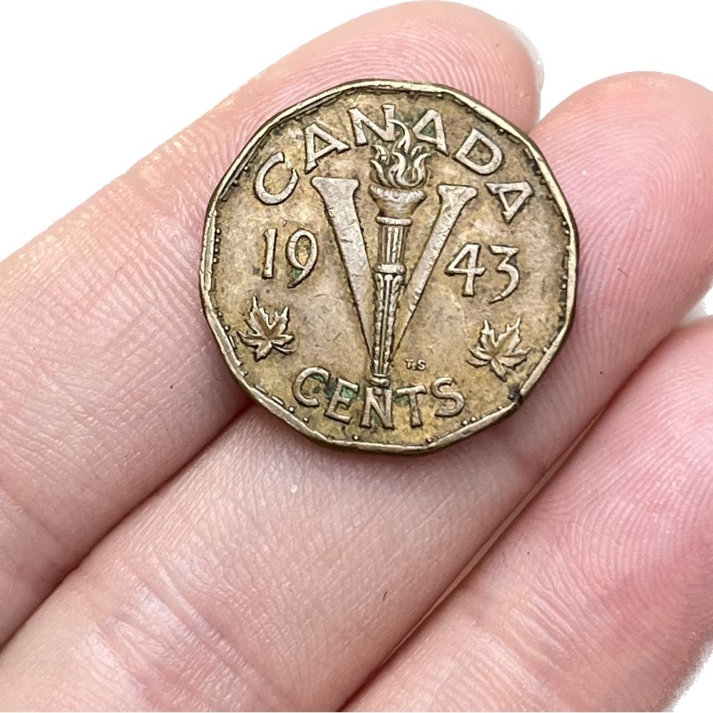 🎈$10 add on - 1943 VICTORY Tombac CANADA 5 CENTS - George VI